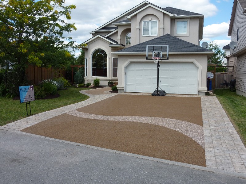 Residential Driveway | Rubaroc rubber rock project